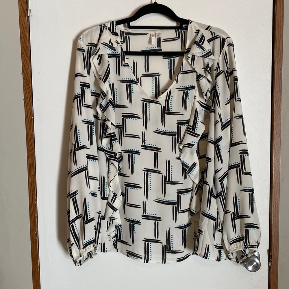 Long Sleeve Blouse with ruffle